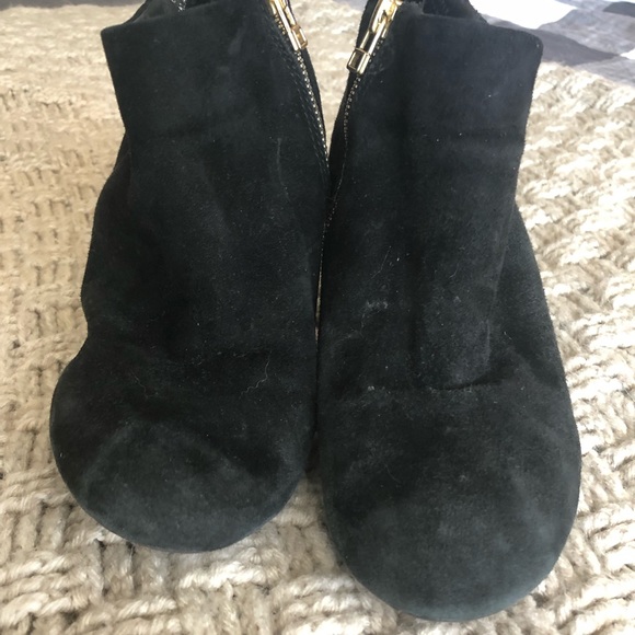 🆕 STEVE MADDEN SUEDE/LEATHER HEELED BOOTIES - Picture 5 of 8